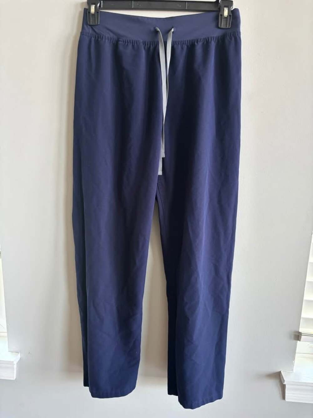 FIGS Technical Collection Women's Pisco Straight Leg Scrub Pants Navy M